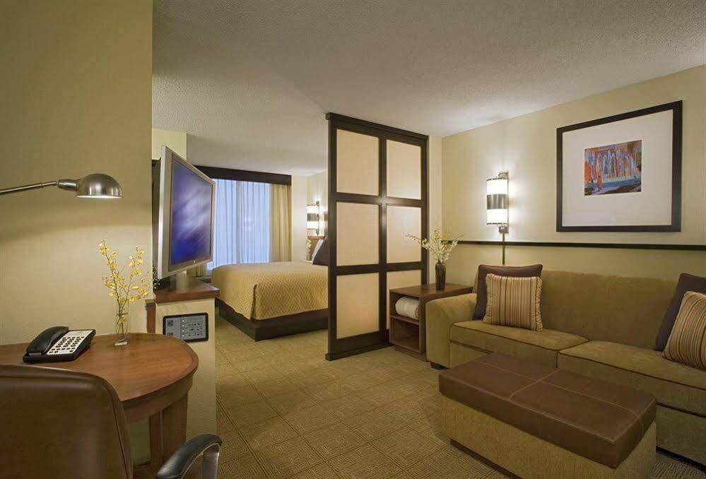 Hyatt Place Louisville-East Εξωτερικό φωτογραφία